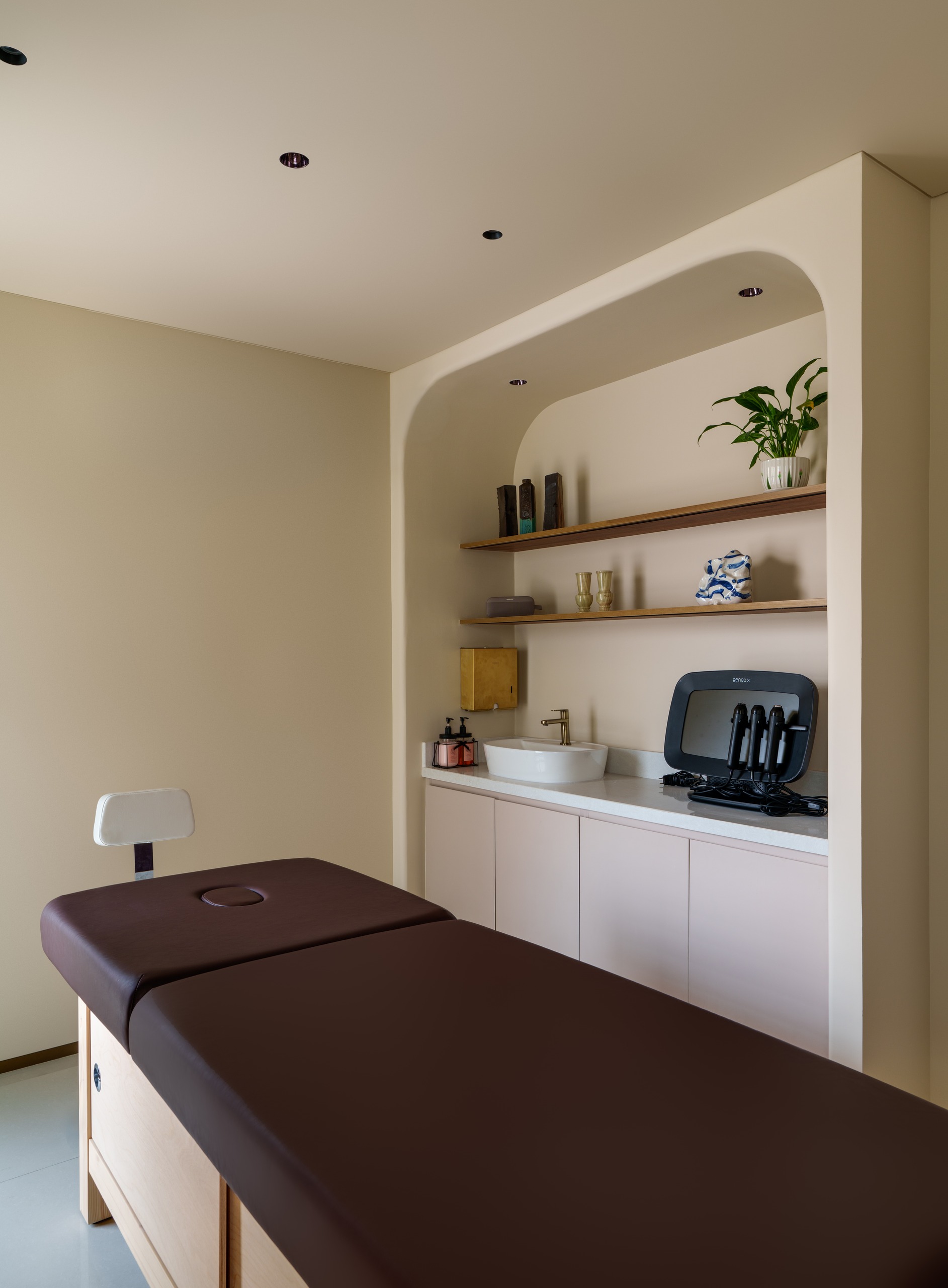 MS Skin Centre — interior design, Bengaluru, photo 9